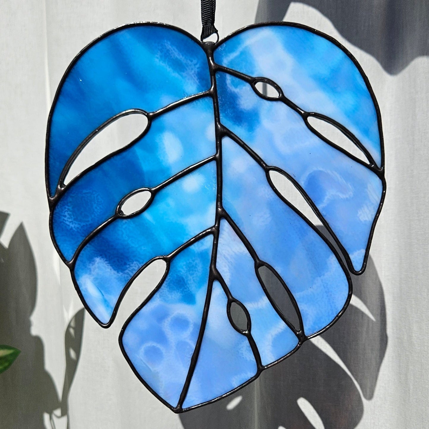 Mottled Blue Monstera Leaf