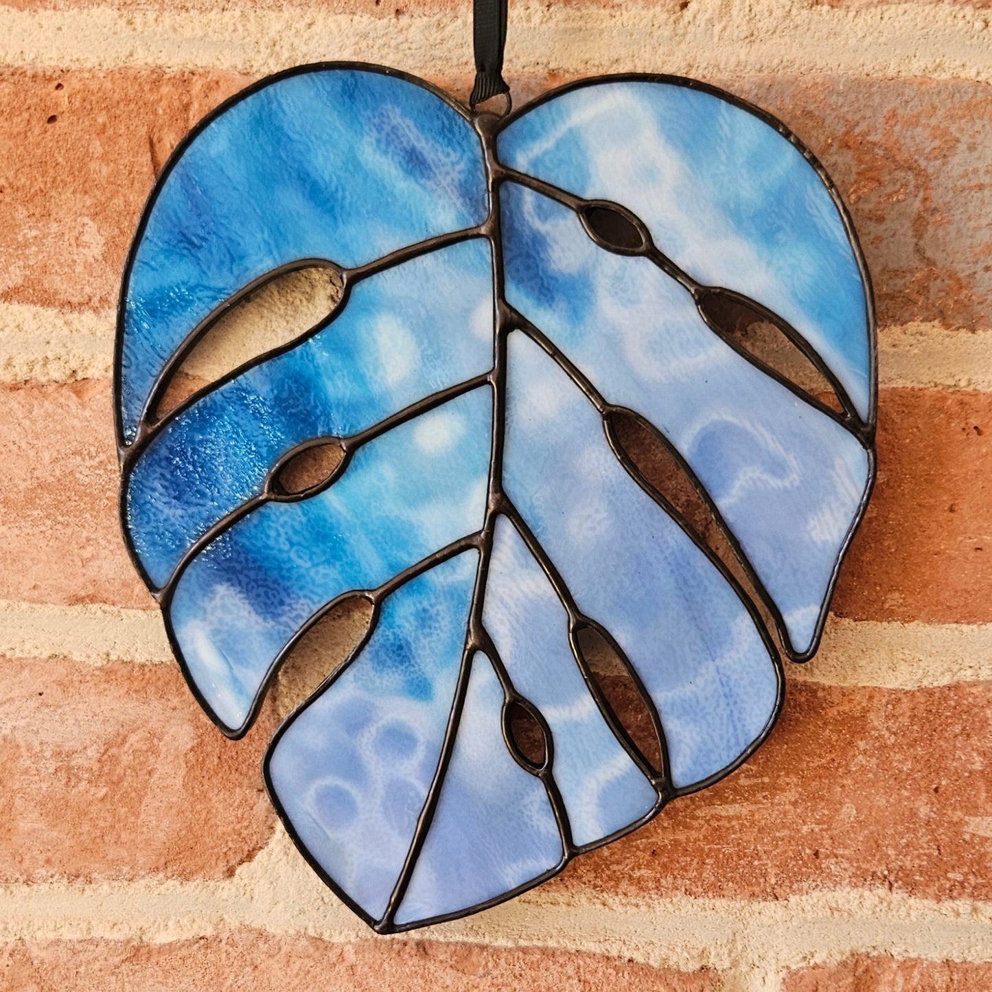 Mottled Blue Monstera Leaf