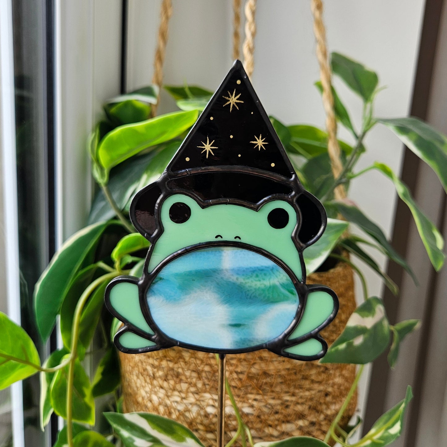 Witchy Frog Plantstake